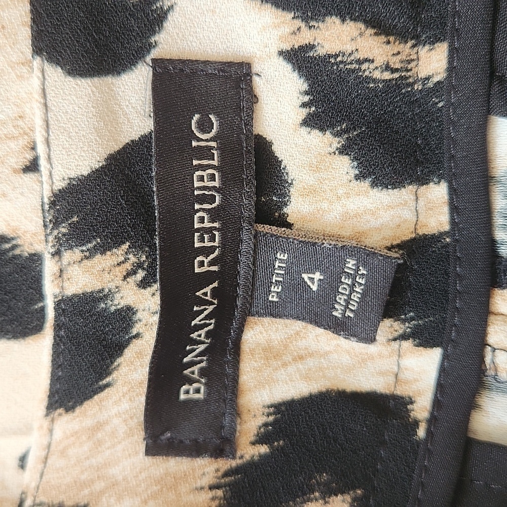 Banana Republic Wide Leg Pants in Leopard Print - Picture 11 of 13
